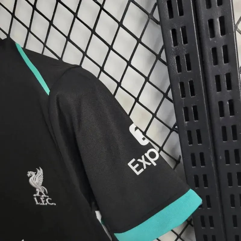 Liverpool Away Kids Kit 2024/25 - photo 11