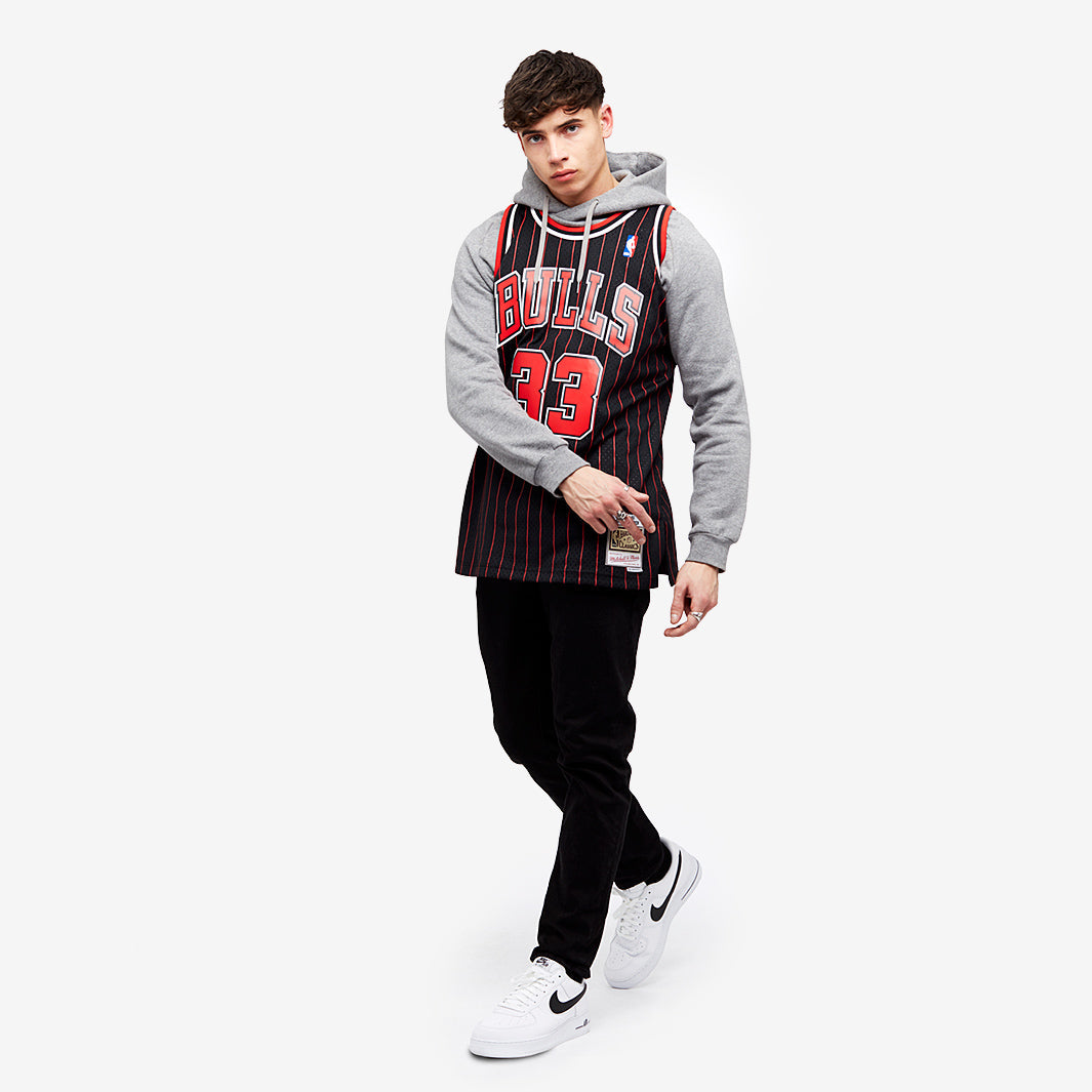 Chicago Bulls Scottie Pippen Swingman Jersey - photo 2