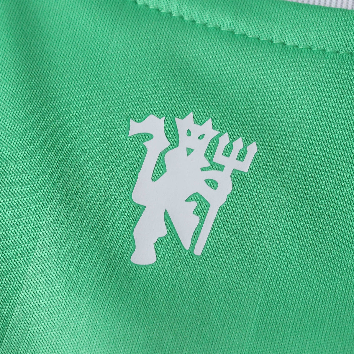 Manchester United 3 2025/26 Goalkeeper Jersey - photo 8