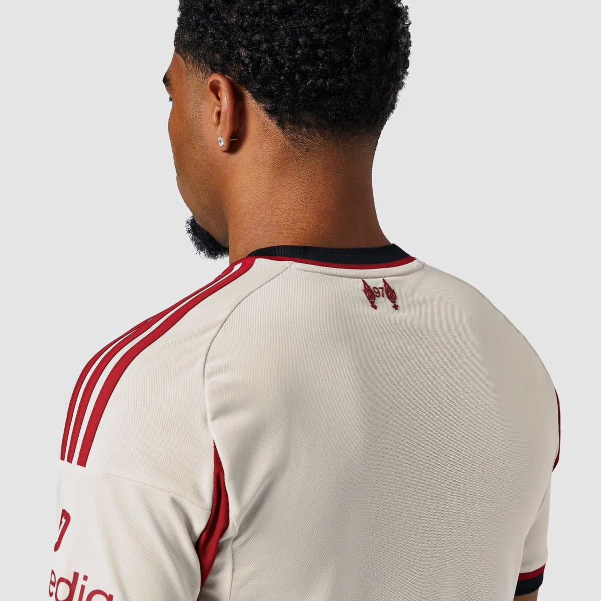 Liverpool Away Jersey 2025/26 - photo 5