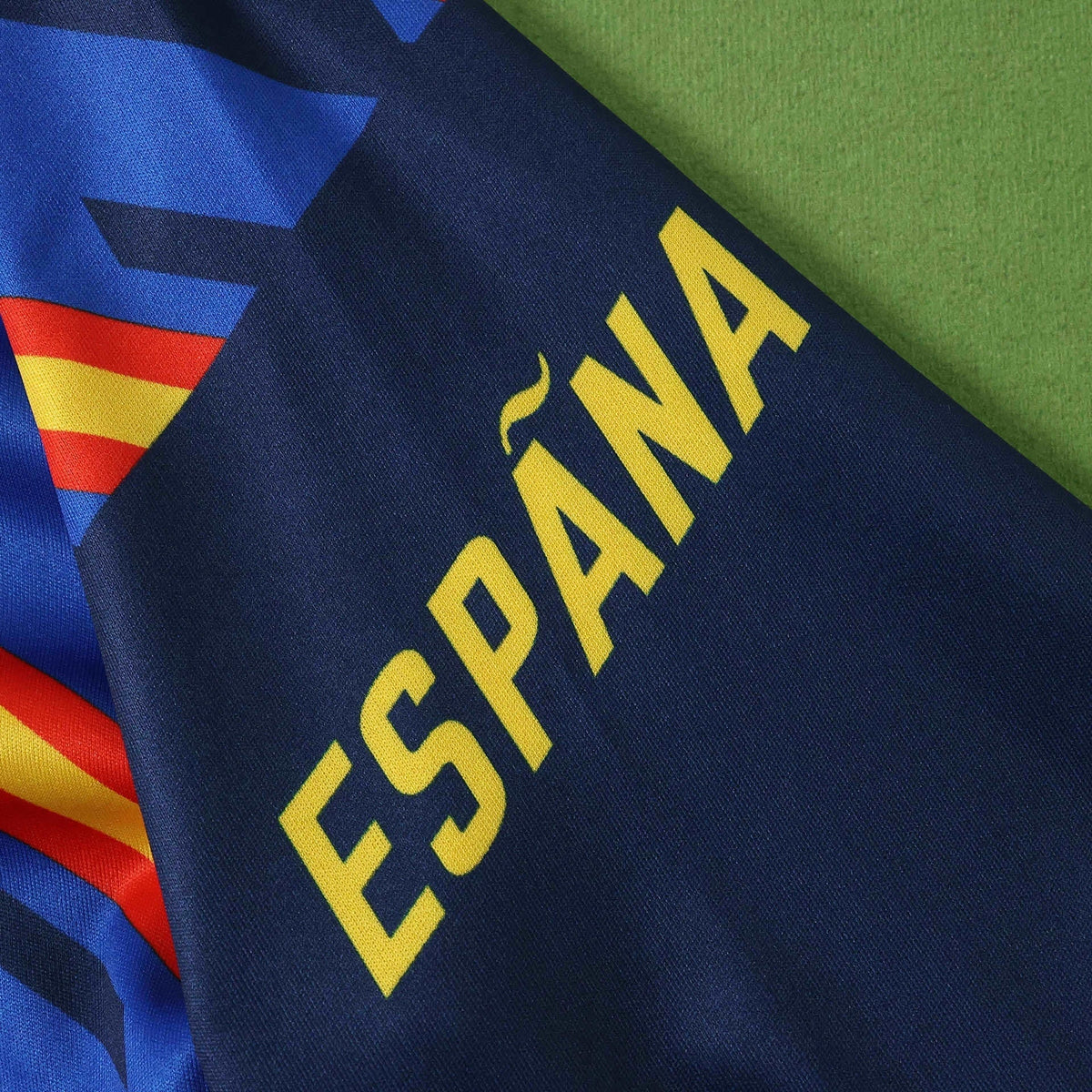 Spain Pre-Match Home Jersey 2026/27 - photo 3