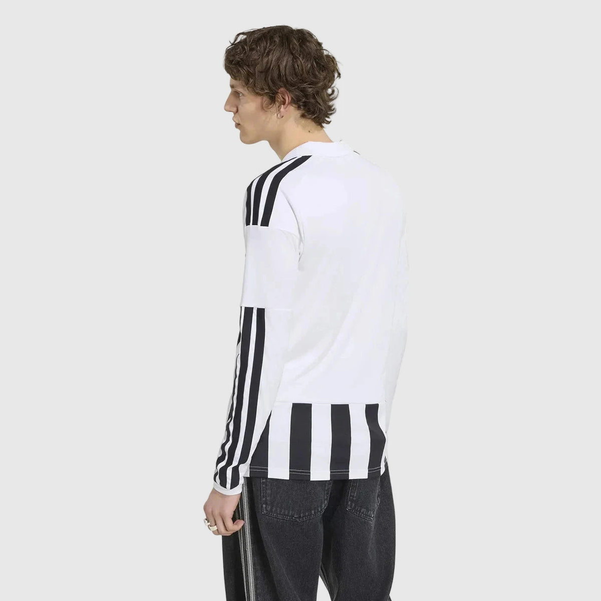 Juventus Home Long Sleeve Jersey 2026/27 - photo 3