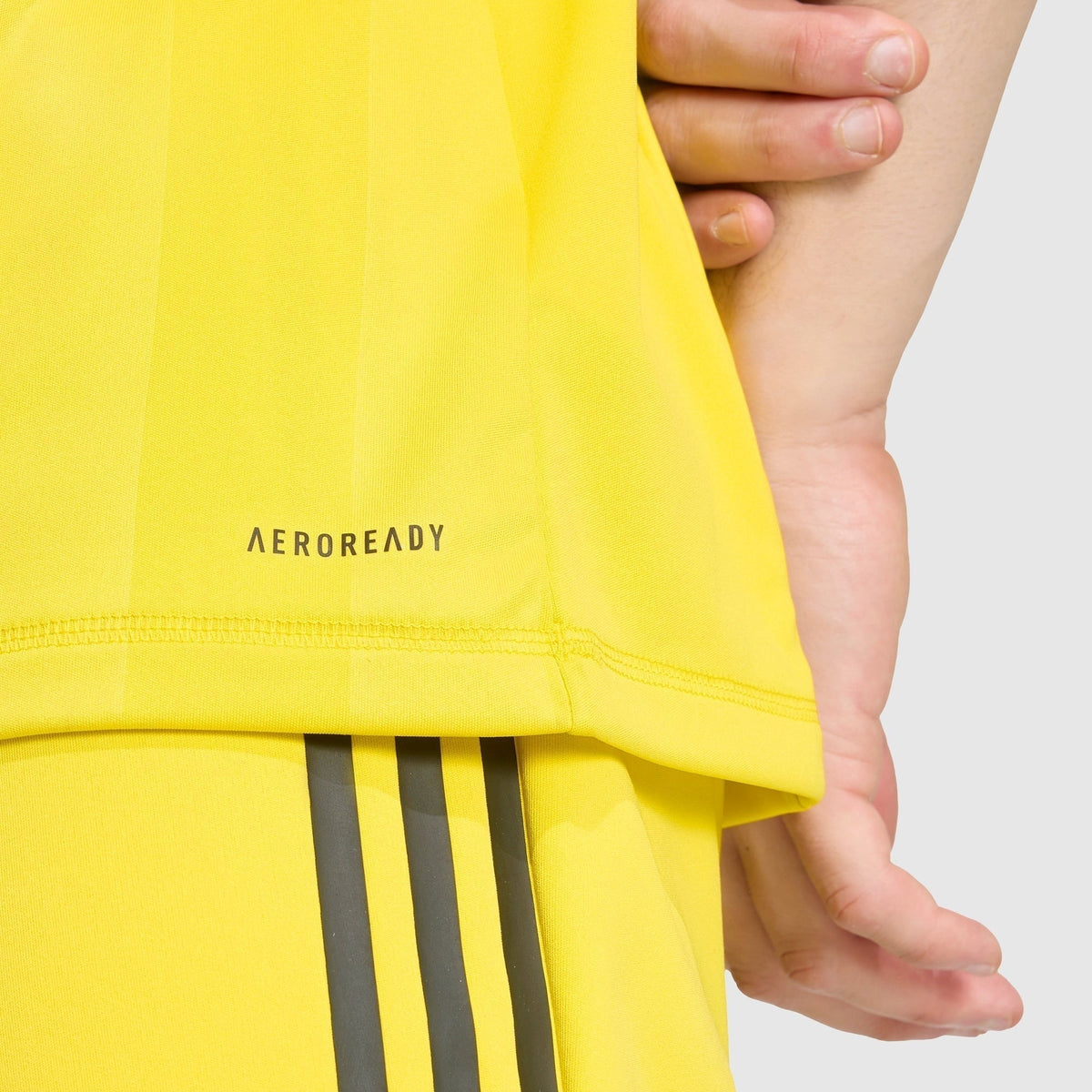 Juventus Goalkeeper Jersey 2025/26 - photo 5