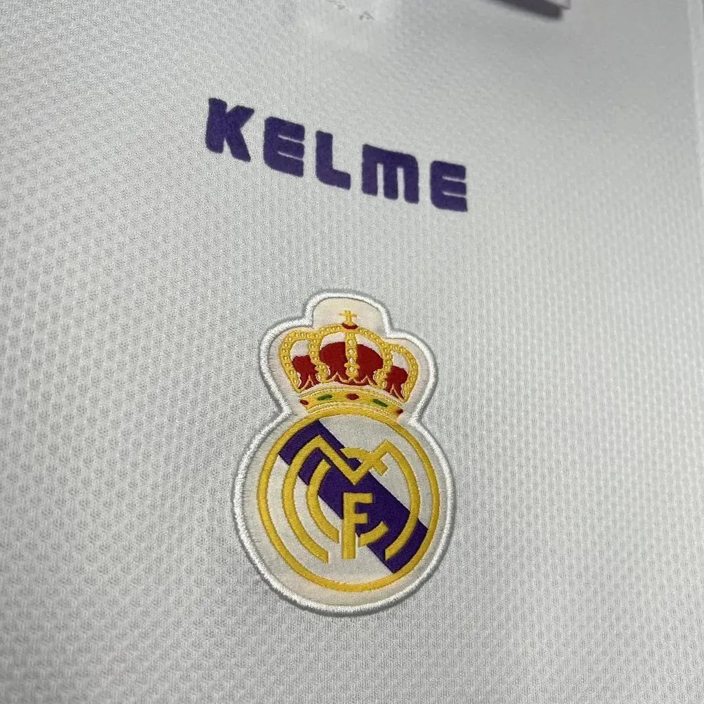 Real Madrid Retro Home Jersey 1997/98 - photo 3